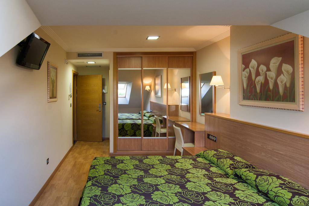 Pontus Veteris Hotel Санксенсо Стая снимка