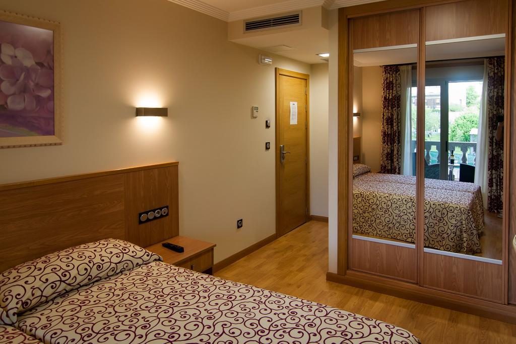 Pontus Veteris Hotel Санксенсо Екстериор снимка